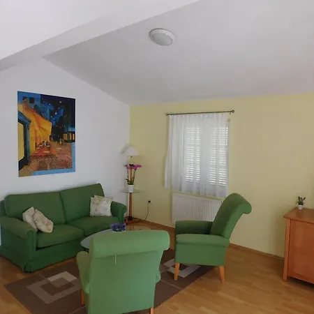 Apartment Lucija