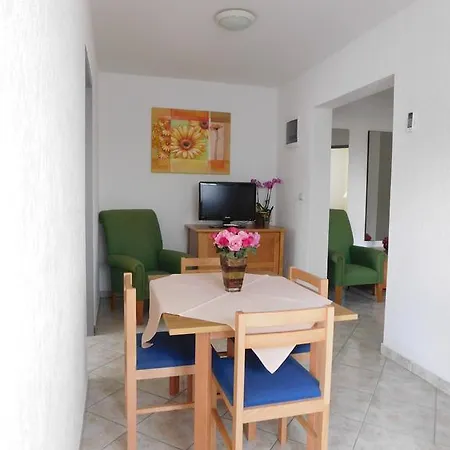 Apartman Lucija